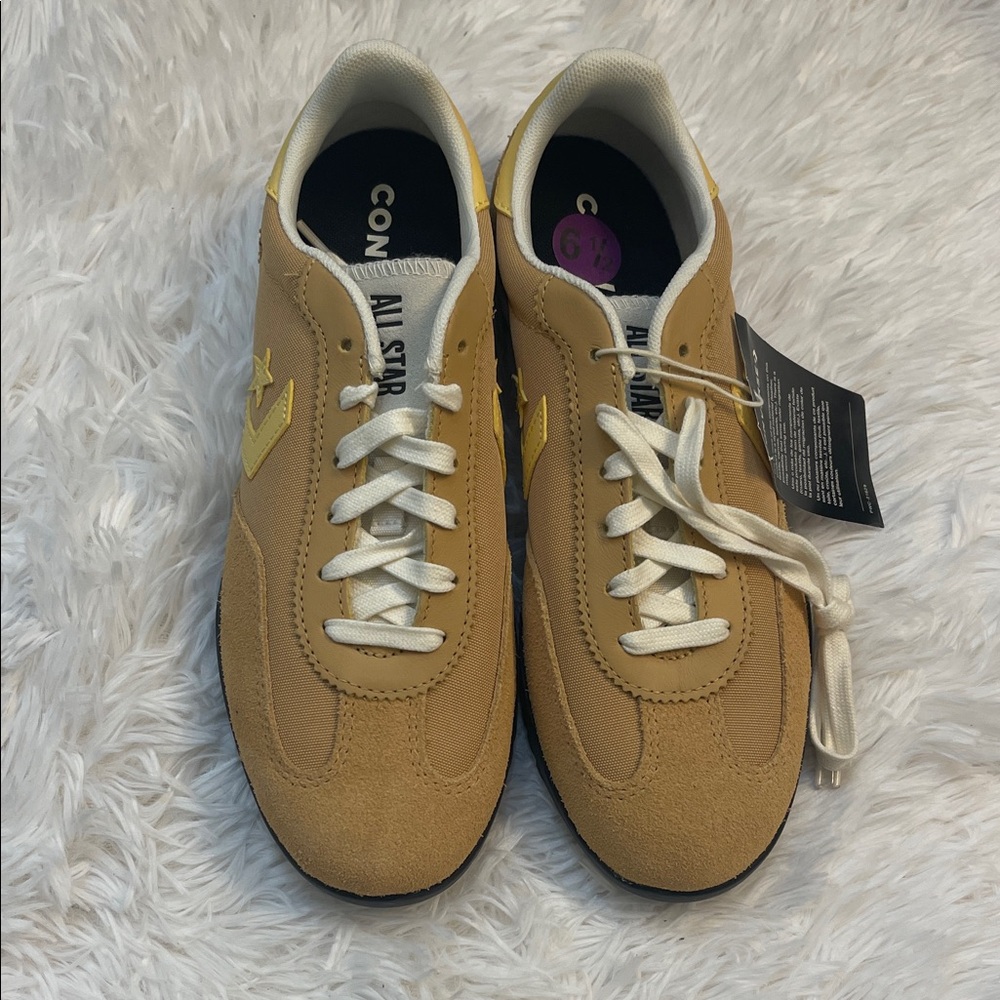 Converse Men's Beige and Yellow Sneakers New size 6.5